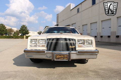 1983 Buick Riviera image 24