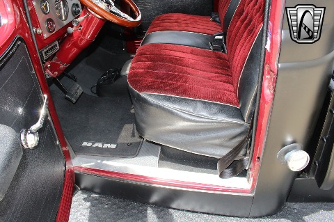 1946 Dodge Pickup image 111