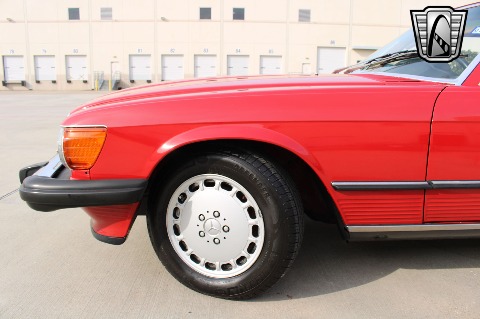 1986 Mercedes-Benz 560SL image 39