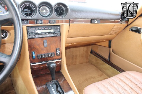1986 Mercedes-Benz 560SL image 121