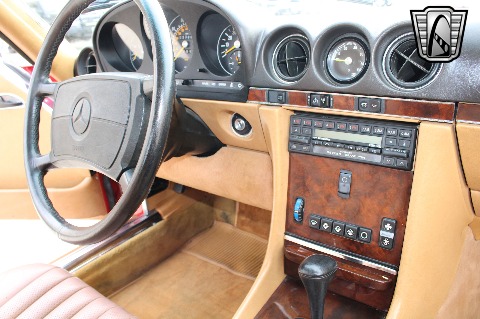 1986 Mercedes-Benz 560SL image 131