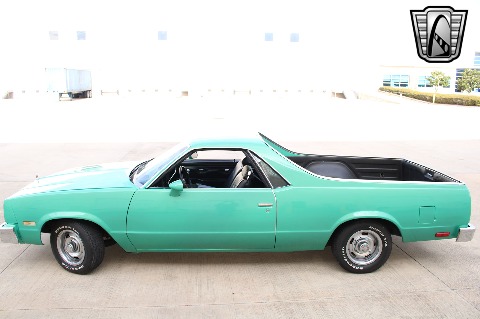 1983 GMC Caballero image 4