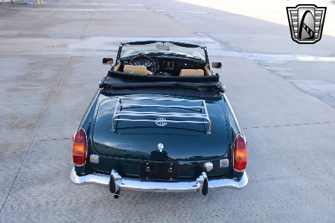 1974 MG MGB image 5