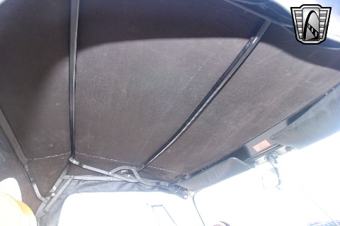 1974 MG MGB image 139