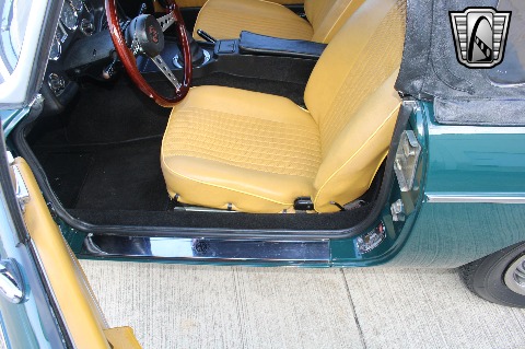 1974 MG MGB image 115