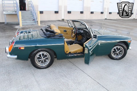1974 MG MGB image 12