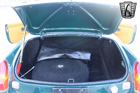 1974 MG MGB image 142