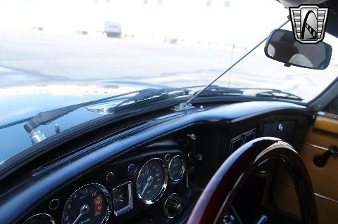 1974 MG MGB image 117