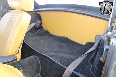 1974 MG MGB image 118