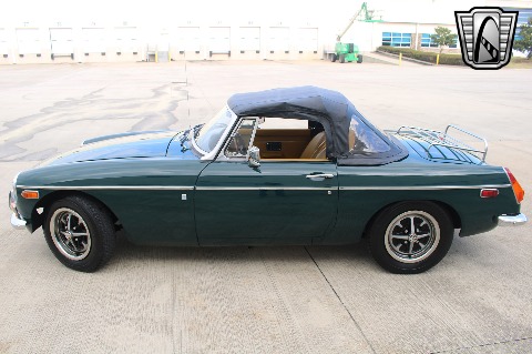 1974 MG MGB image 17