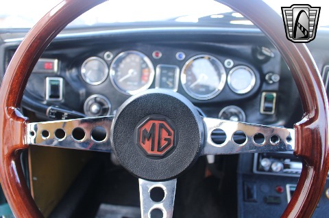 1974 MG MGB image 123