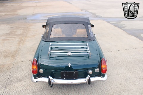1974 MG MGB image 22