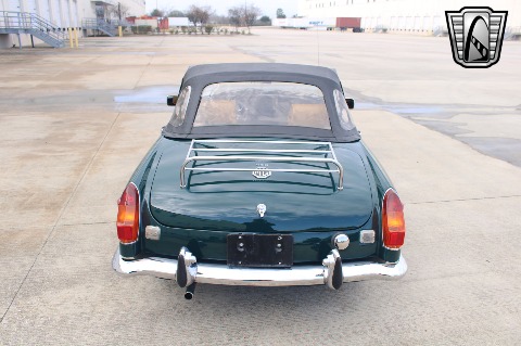 1974 MG MGB image 23