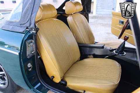 1974 MG MGB image 131