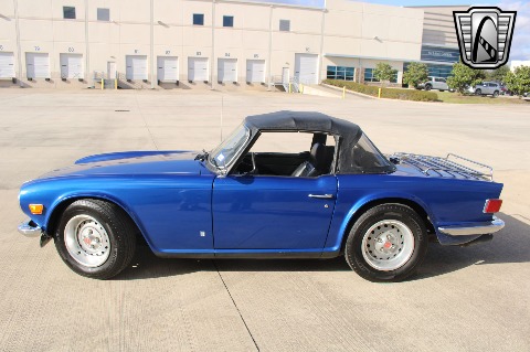 1972 Triumph TR6 image 4