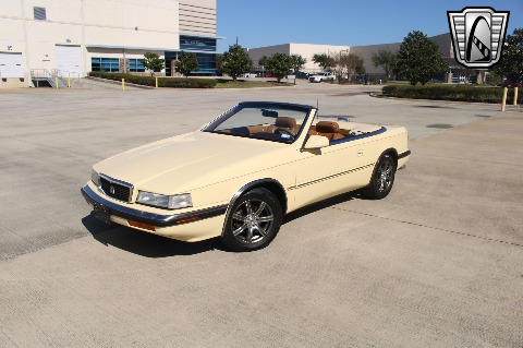 1989 Chrysler TC image 3
