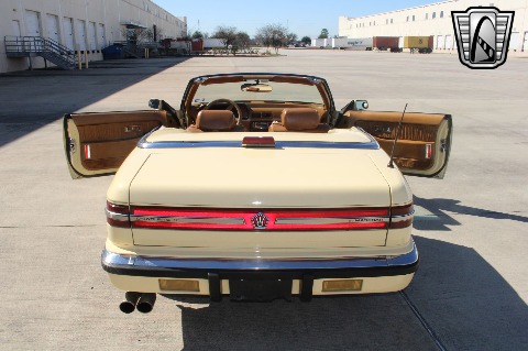 1989 Chrysler TC image 12