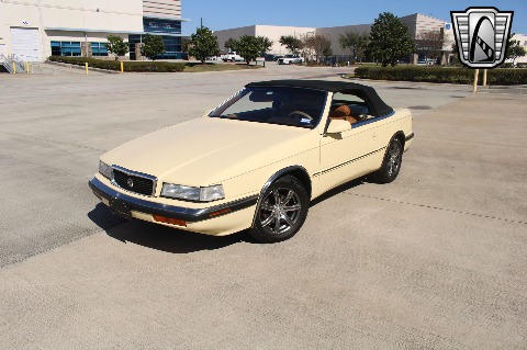 1989 Chrysler TC image 15