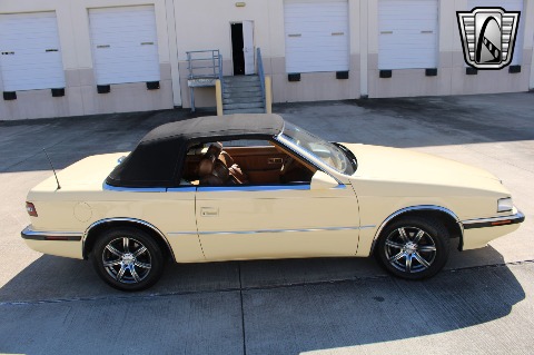 1989 Chrysler TC image 28