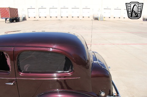 1936 Chevrolet Deluxe image 36