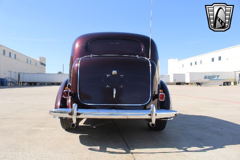 1936 Chevrolet Deluxe image 12
