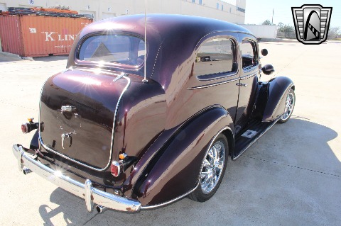 1936 Chevrolet Deluxe image 38