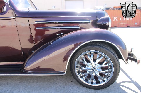 1936 Chevrolet Deluxe image 45