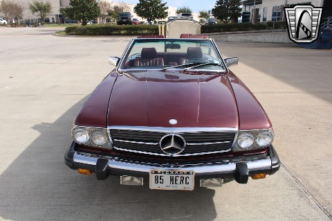 1985 Mercedes-Benz 380SL image 9