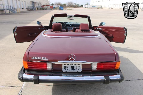 1985 Mercedes-Benz 380SL image 11