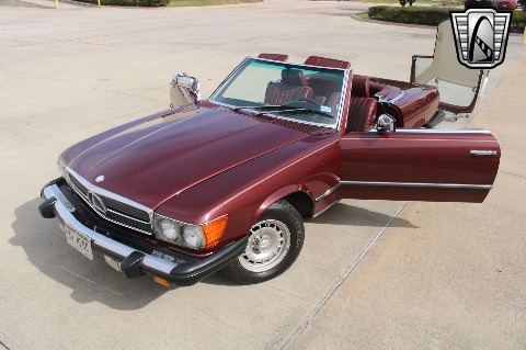1985 Mercedes-Benz 380SL image 14