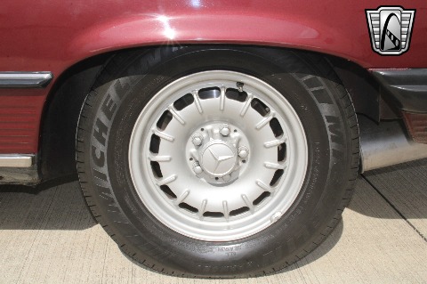 1985 Mercedes-Benz 380SL image 46