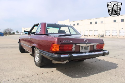 1985 Mercedes-Benz 380SL image 21