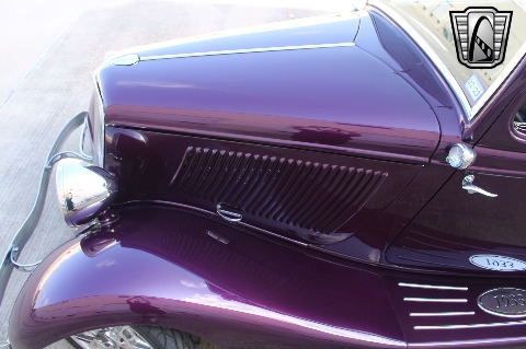 1933 Ford Tudor Sedan image 30