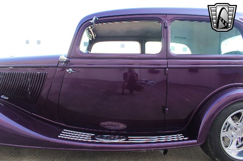 1933 Ford Tudor Sedan image 31