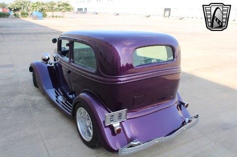 1933 Ford Tudor Sedan image 6