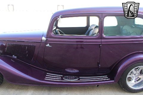 1933 Ford Tudor Sedan image 32