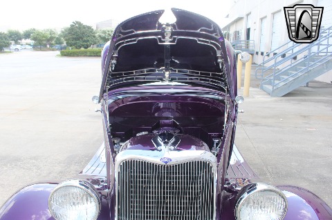 1933 Ford Tudor Sedan image 88