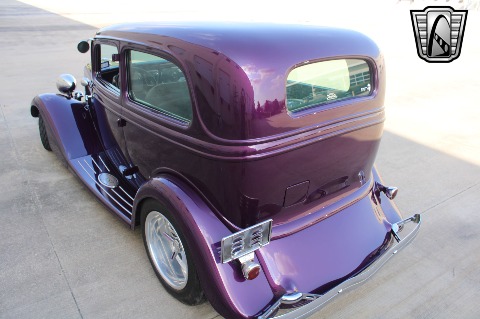 1933 Ford Tudor Sedan image 37