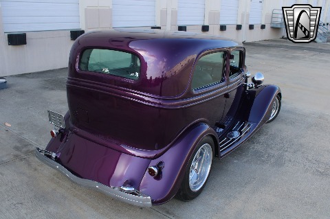 1933 Ford Tudor Sedan image 12