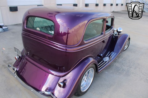 1933 Ford Tudor Sedan image 38