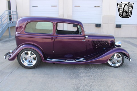 1933 Ford Tudor Sedan image 16
