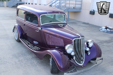1933 Ford Tudor Sedan image 18