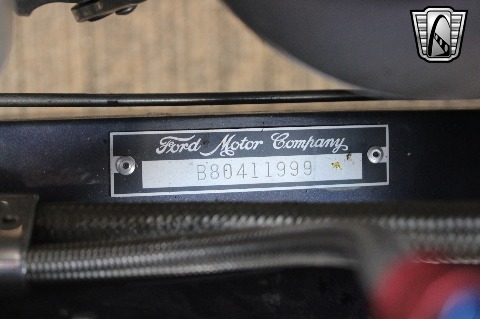 1933 Ford Tudor Sedan image 96