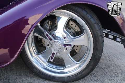 1933 Ford Tudor Sedan image 45