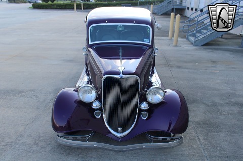 1933 Ford Tudor Sedan image 21