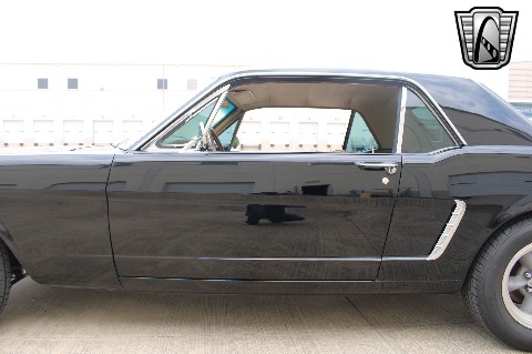 1965 Ford Mustang image 31