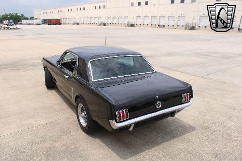 1965 Ford Mustang image 7