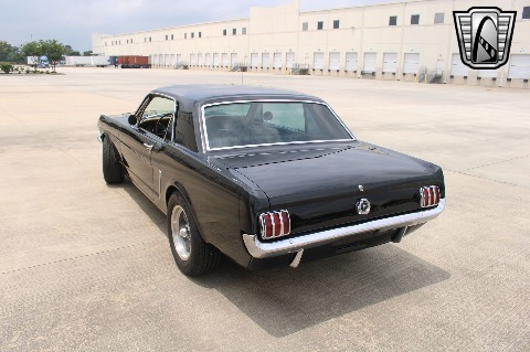 1965 Ford Mustang image 8