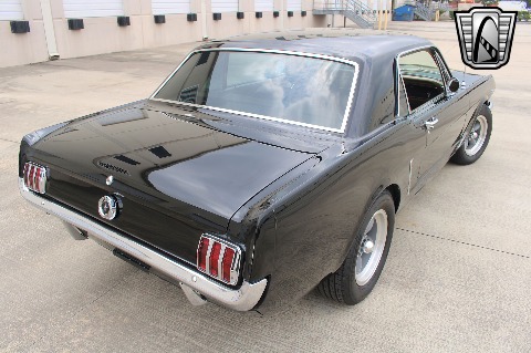 1965 Ford Mustang image 38