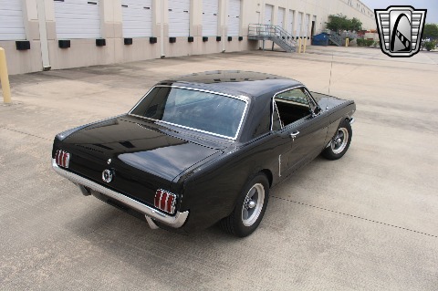 1965 Ford Mustang image 13
